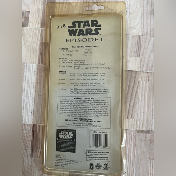 Star Wars C-3PO Watch Brand New in Package Blue Dial and Strap Bracelet - Picture 6 of 6